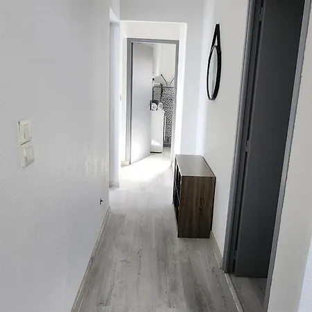 Apartment Le Peche Mignon - 1 - Locationlatamarissiere *